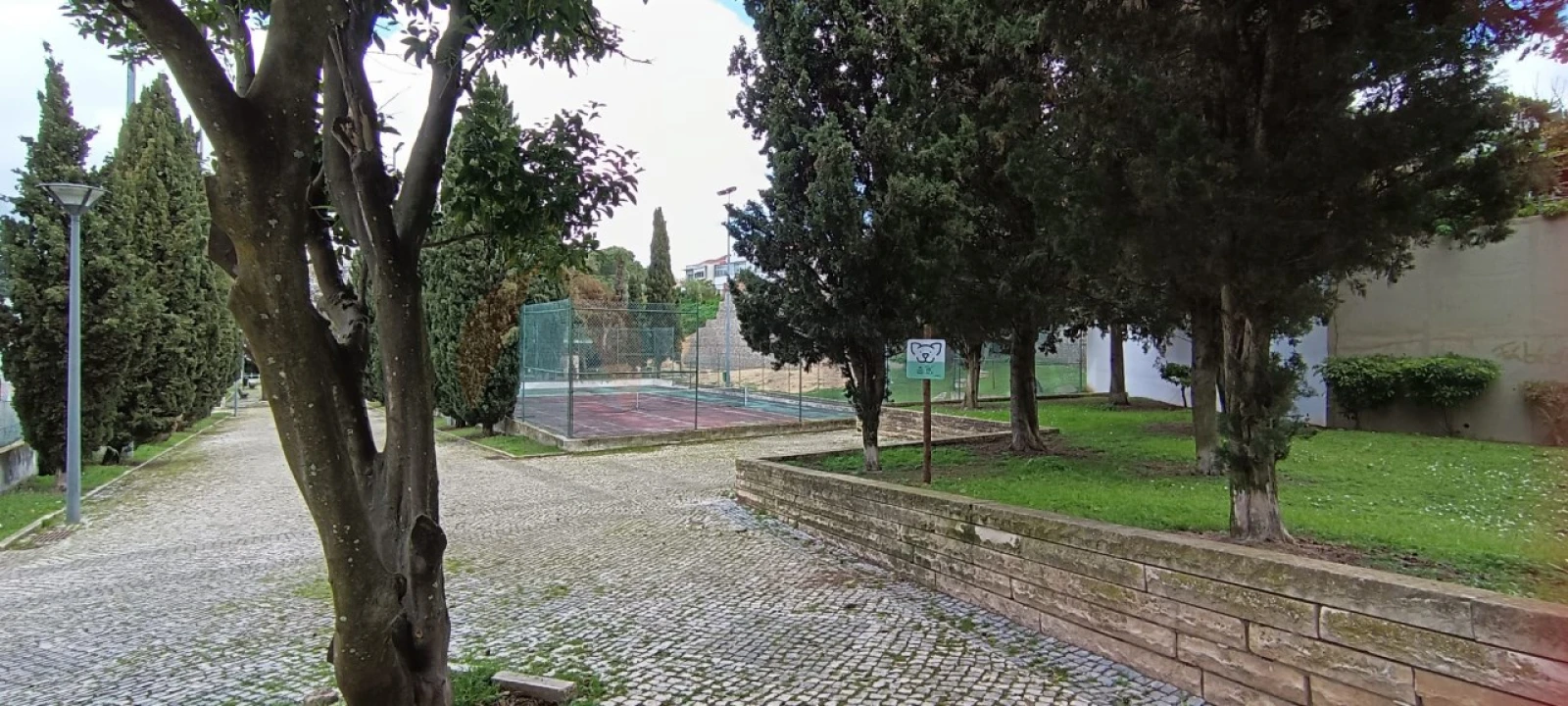 Apartamento T4 para Venda em Laranjeiro e Feijó Foto 22