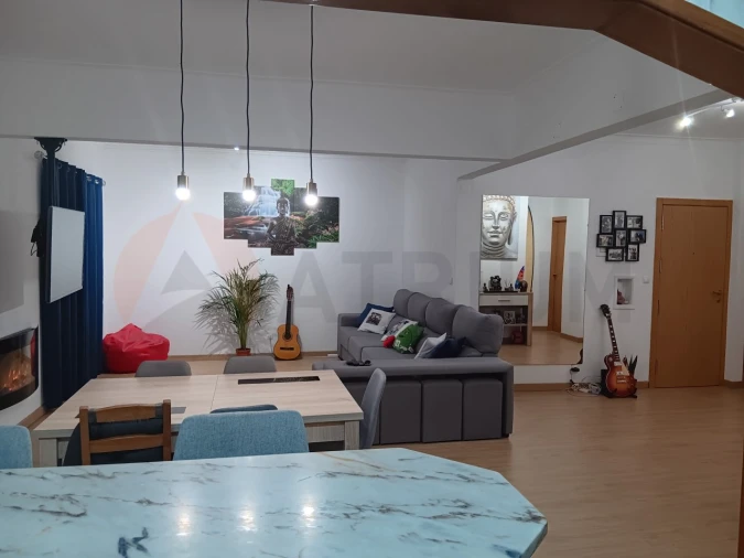 Apartamento T4 para Venda em Laranjeiro e Feijó Foto 16