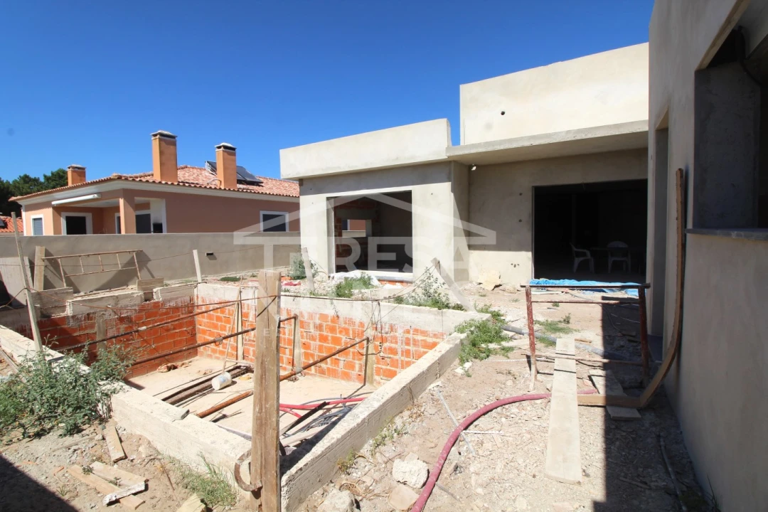 Moradia T5 para Venda em Azeitão (São Lourenço e São Simão) Foto 19