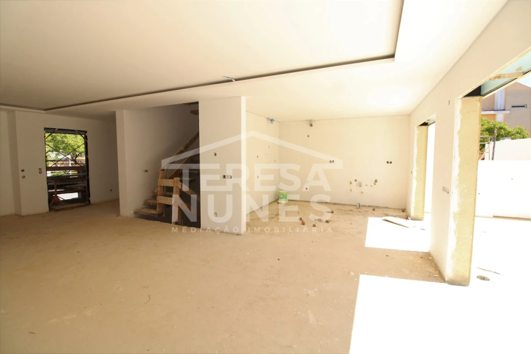 Moradia T4 para Venda em Alcochete Foto 1