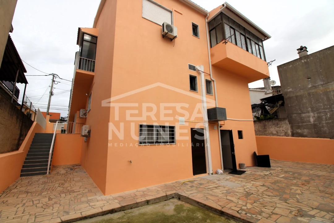 Moradia T3 para Venda em Quinta do Conde Foto 1