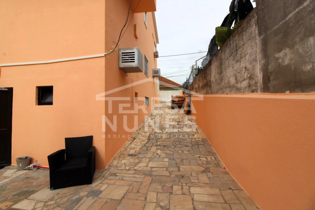 Moradia T3 para Venda em Quinta do Conde Foto 23