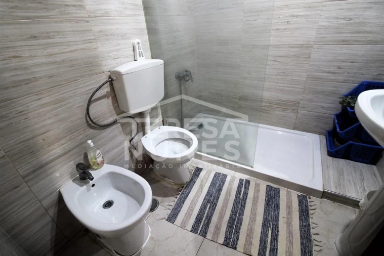 Moradia T3 para Venda em Quinta do Conde Foto 18