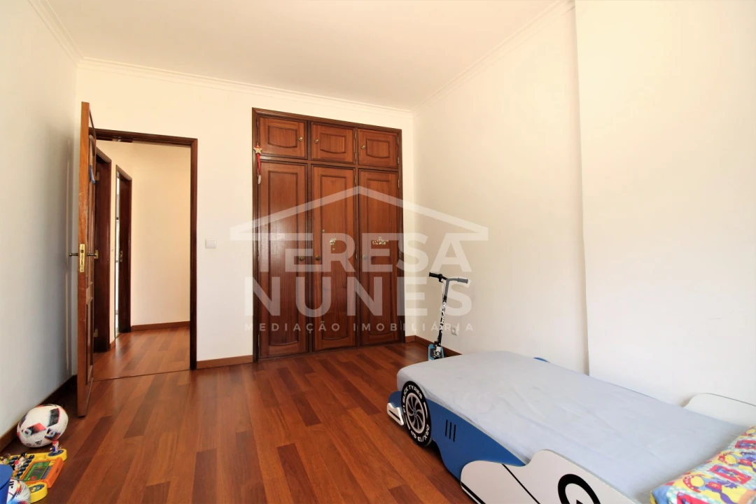 Apartamento T3 para Venda em Queluz e Belas Foto 18