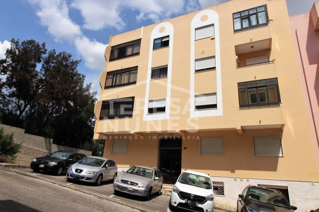 Apartamento T3 para Venda em Queluz e Belas Foto 24