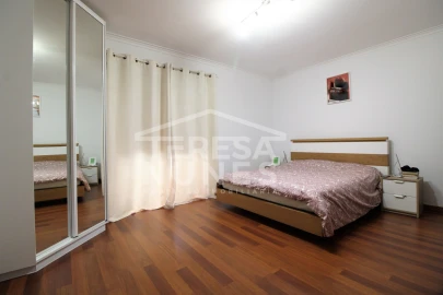 Apartamento T3 para Venda em Queluz e Belas
