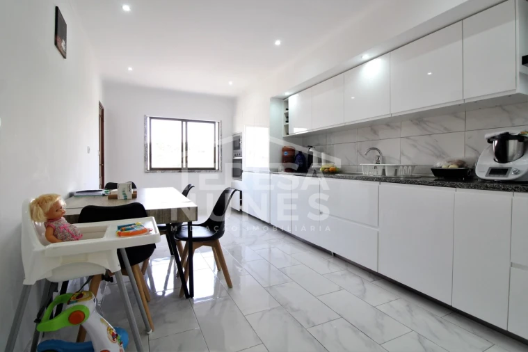 Apartamento T3 para Venda em Queluz e Belas Foto 8