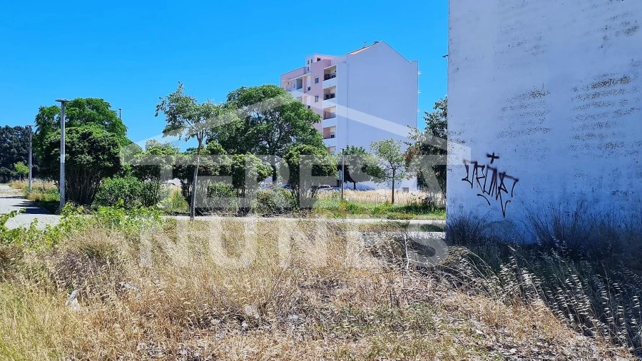 Terreno para Venda em Palhais e Coina