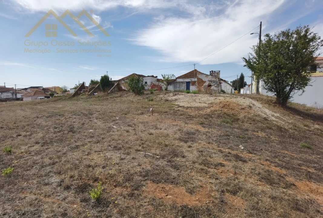 Terreno para Venda em Ramalhal Foto 4