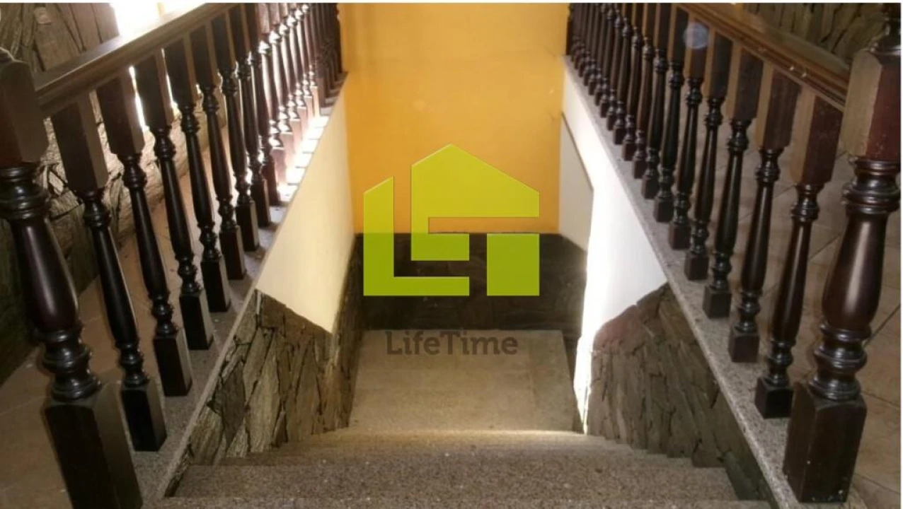 Prédio para Venda em Valongo dos Azeites Foto 14