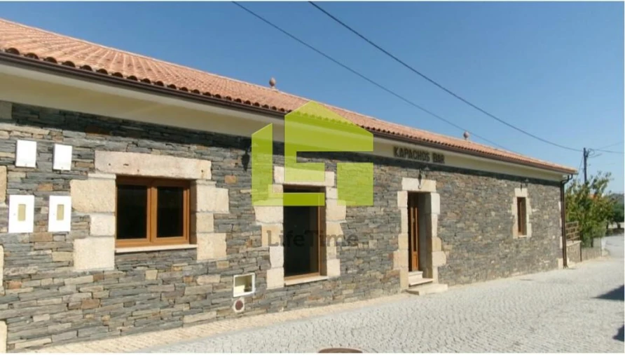 Prédio para Venda em Valongo dos Azeites