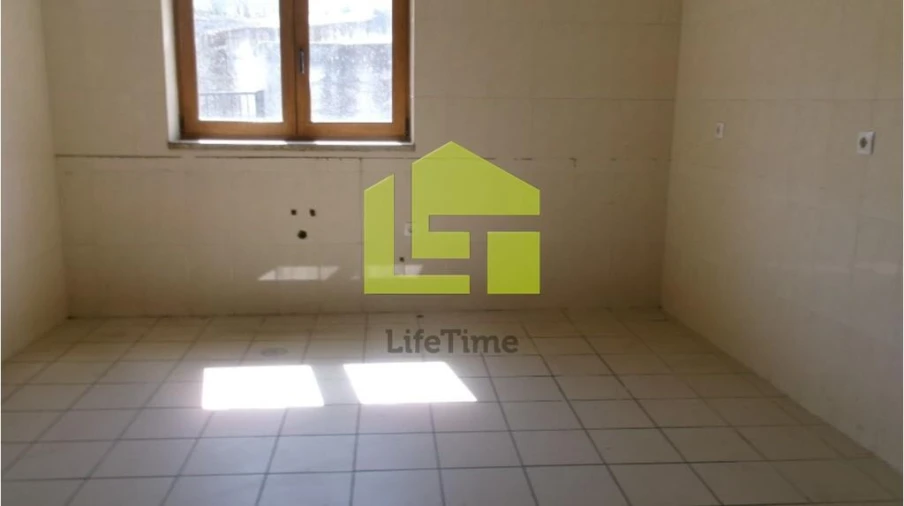 Prédio para Venda em Valongo dos Azeites Foto 12