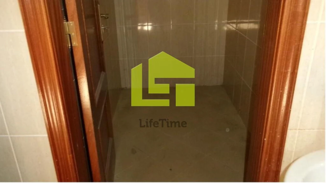 Prédio para Venda em Valongo dos Azeites Foto 17