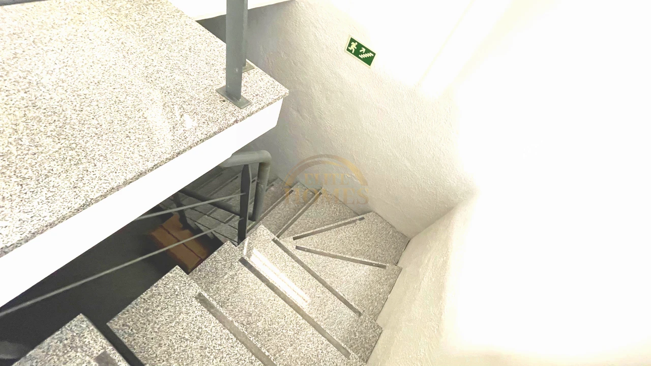 Negócio para Venda em Alvalade Foto 8