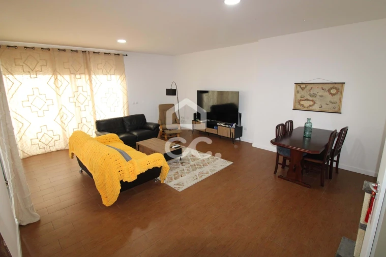 Apartamento T2 para Venda em Santa Clara Foto 1