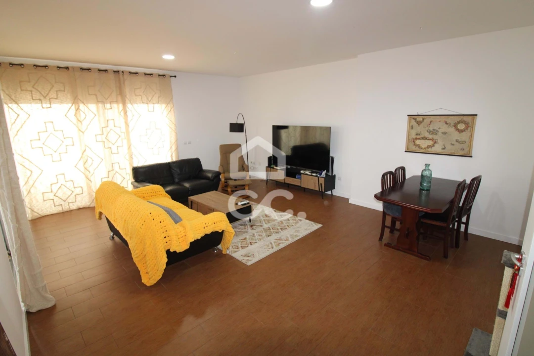 Apartamento T2 para Venda em Santa Clara Foto 1