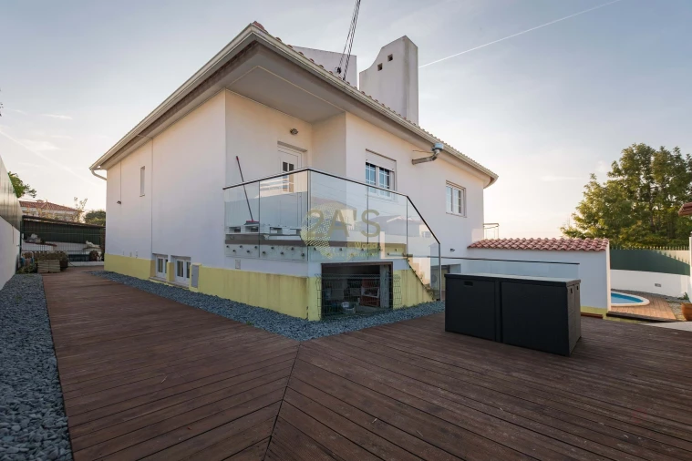 Moradia T4 para Venda em Gaeiras Foto 24