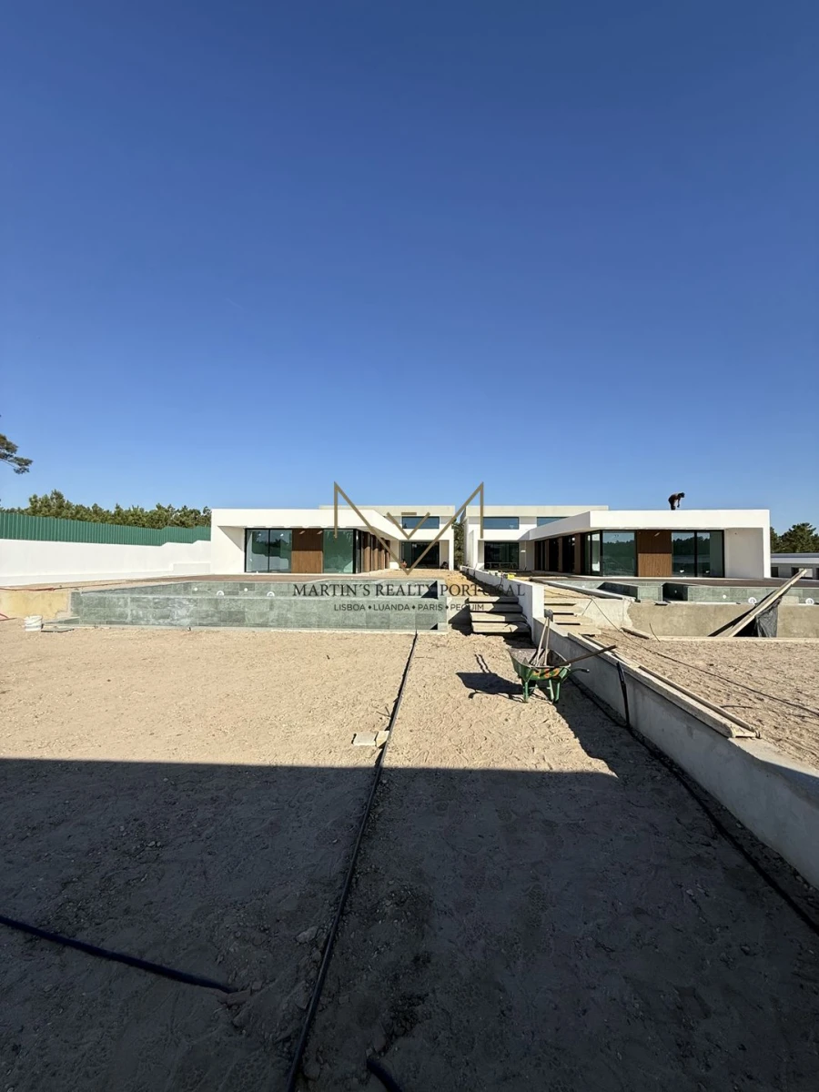 Moradia T4 para Venda em Charneca de Caparica e Sobreda Foto 15
