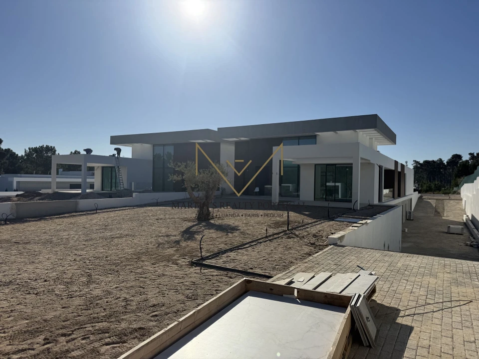 Moradia T4 para Venda em Charneca de Caparica e Sobreda Foto 17