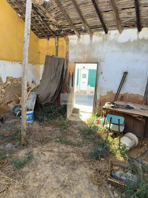 Terreno para Venda em Lagos (São Sebastião e Santa Maria)