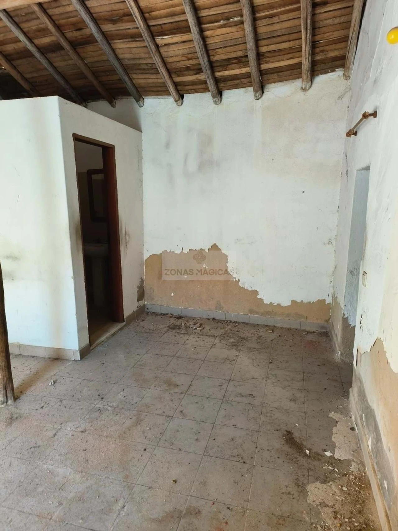 Terreno para Venda em Lagos (São Sebastião e Santa Maria) Foto 8