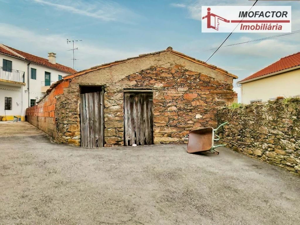 Moradia T5 para Venda em Santo Andre das Tojeiras Foto 12