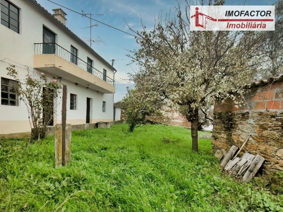 Moradia T5 para Venda em Santo Andre das Tojeiras Foto 1