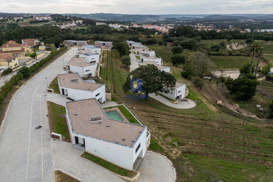 Moradia T2 para Venda em Caldas da Rainha - Santo Onofre e Serra do Bouro Foto 3