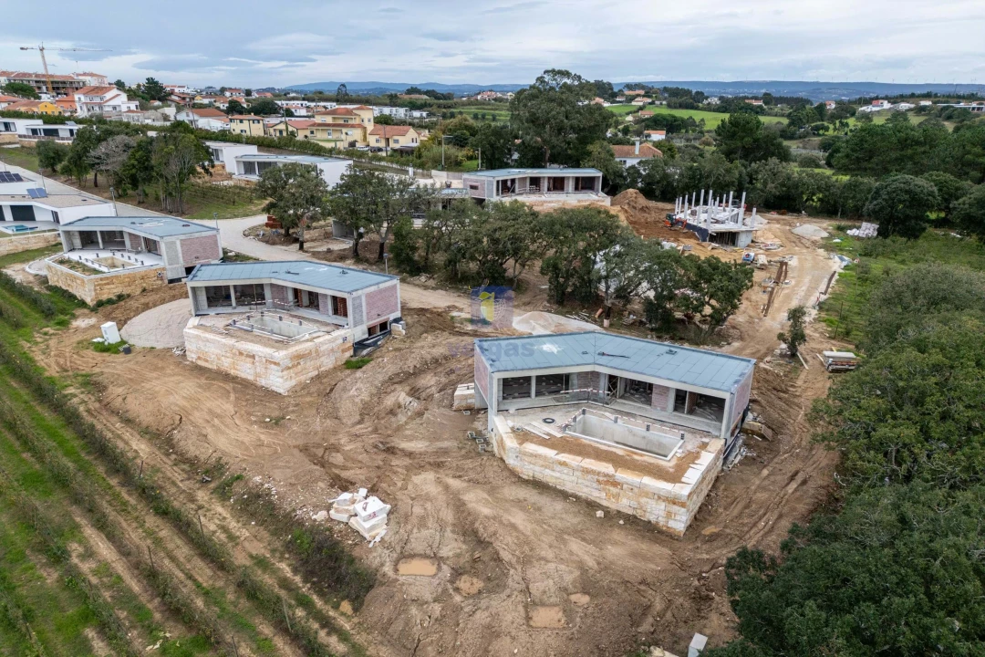 Moradia T2 para Venda em Caldas da Rainha - Santo Onofre e Serra do Bouro Foto 10