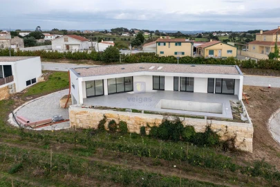Moradia T2 para Venda em Caldas da Rainha - Santo Onofre e Serra do Bouro