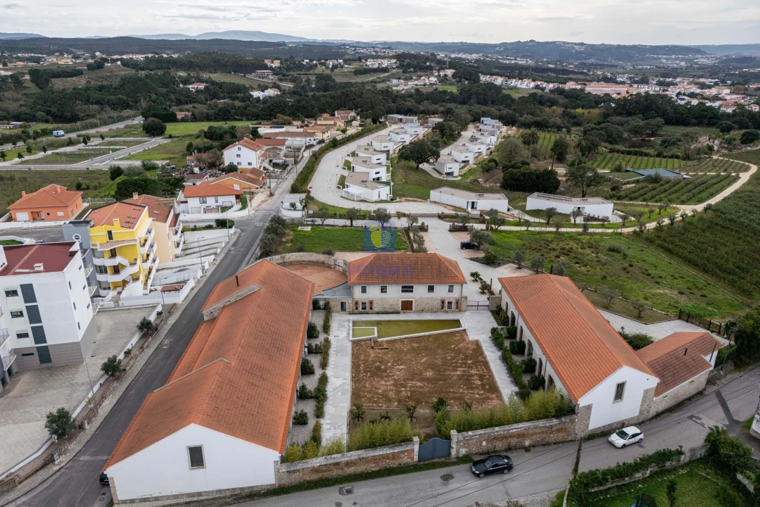 Moradia T2 para Venda em Caldas da Rainha - Santo Onofre e Serra do Bouro Foto 7