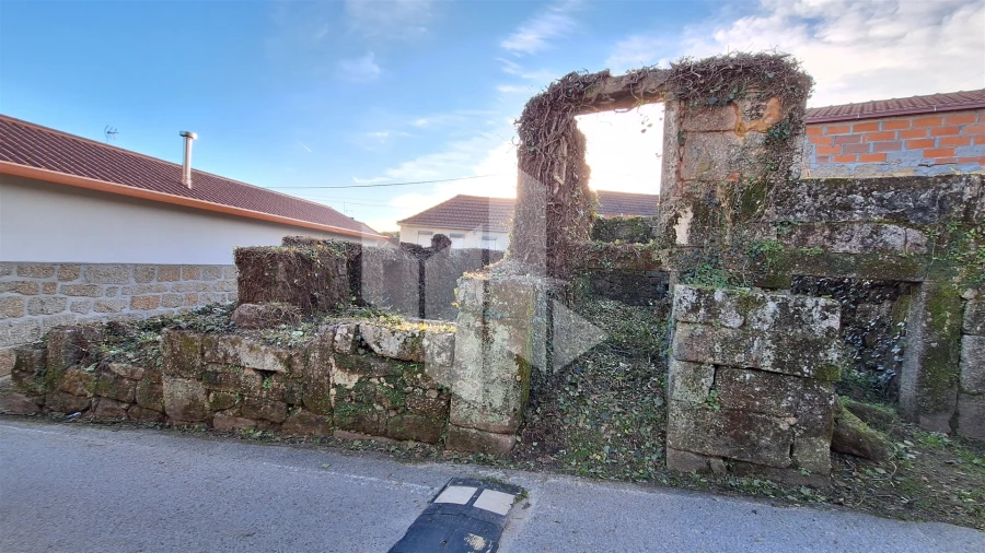 Moradia T0 para Venda em Mouraz e Vila Nova da Rainha Foto 3