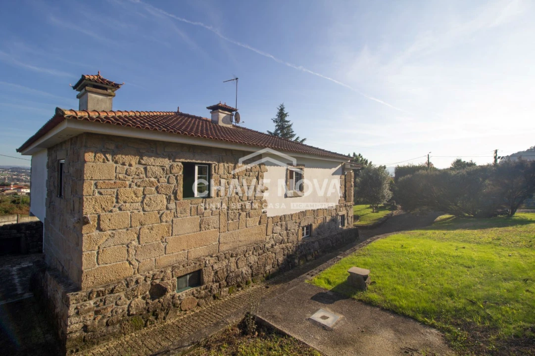 Moradia T4 para Venda em Oliveira (Santa Maria) Foto 12