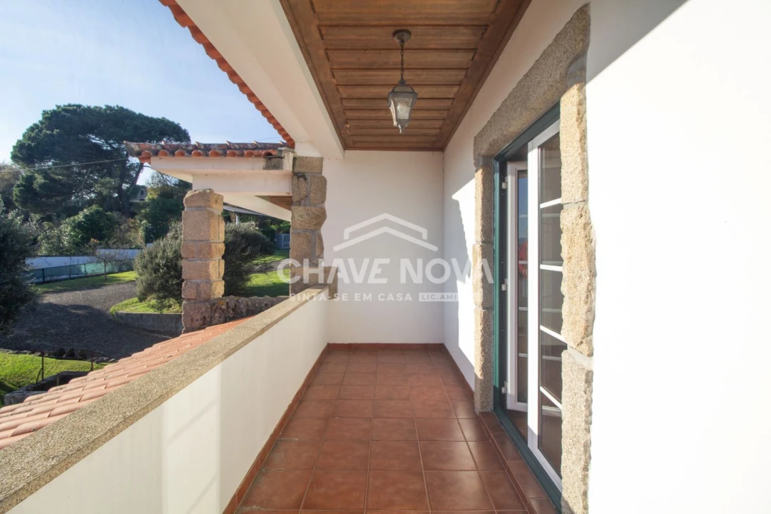 Moradia T4 para Venda em Oliveira (Santa Maria) Foto 16