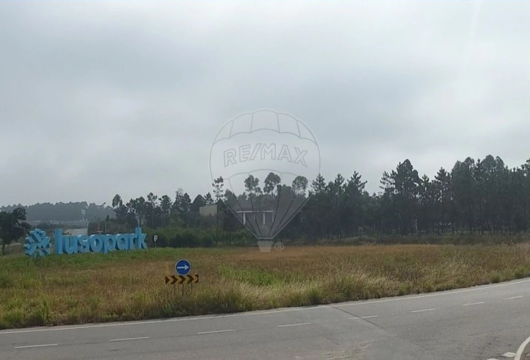 Armazém para Venda em São João de Ver Foto 1