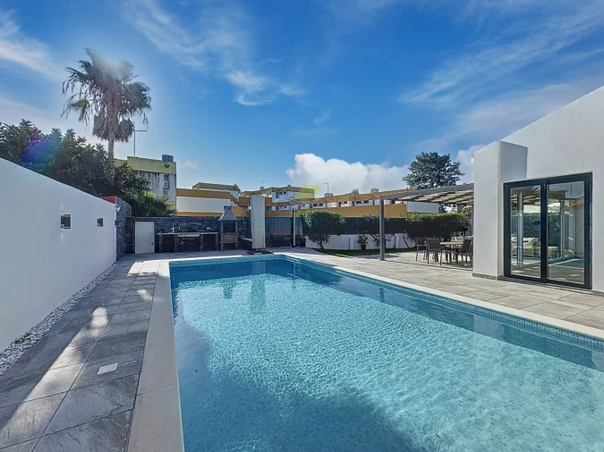 Moradia T4 para Venda em Albufeira e Olhos de Água Foto 6