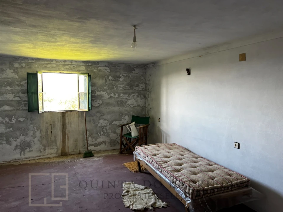 Quinta T6 para Venda em Rio de Moinhos Foto 20