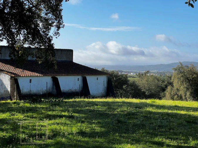 Quinta T6 para Venda em Rio de Moinhos Foto 9
