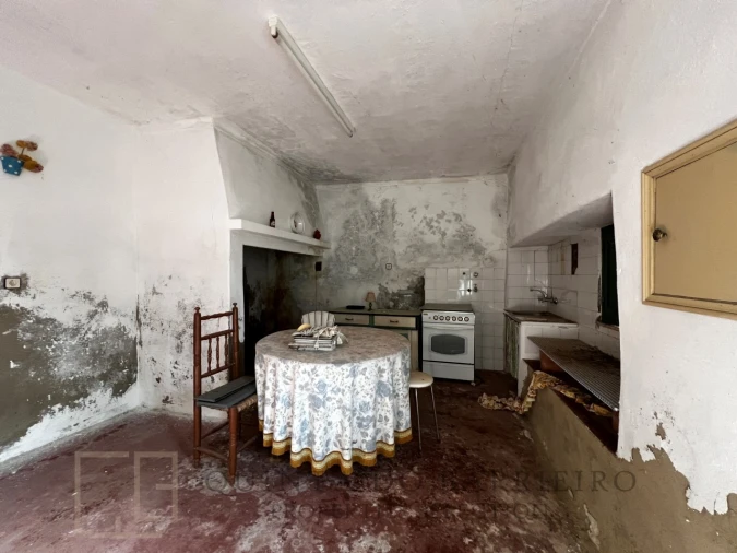 Quinta T6 para Venda em Rio de Moinhos Foto 21