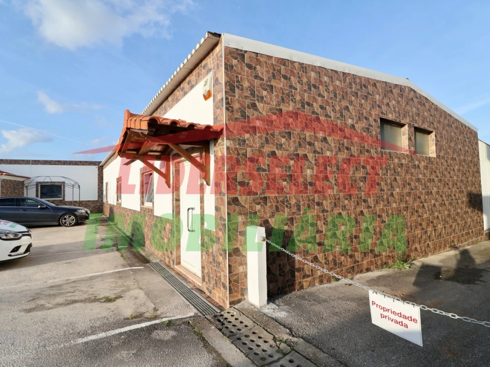 Armazém para Venda em Silveira Foto 2