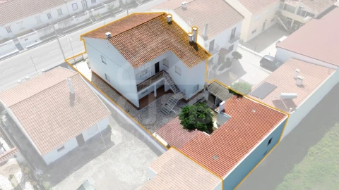Moradia T4 para Venda em Coruche, Fajarda e Erra