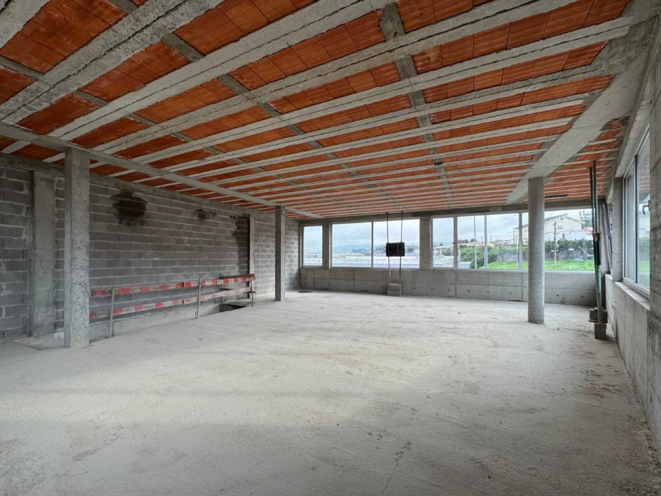 Armazém para Venda em Ferreiros e Gondizalves Foto 1