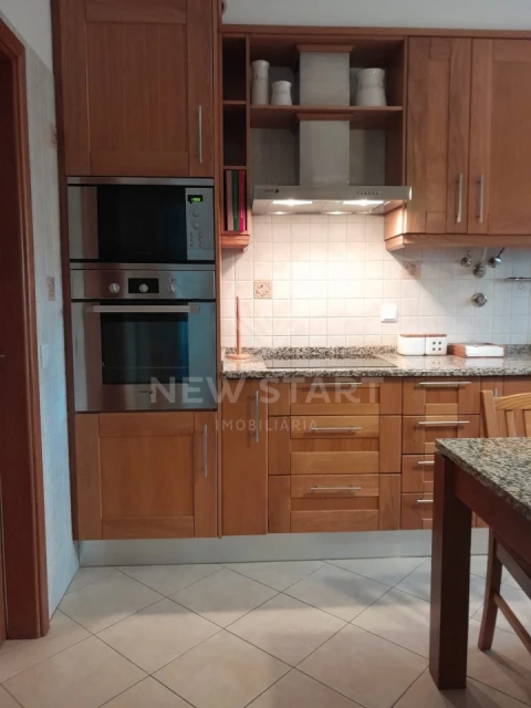 Moradia para Venda em Moncarapacho e Fuseta