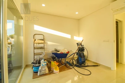 Moradia T4 para Venda em Corroios