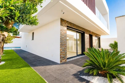 Moradia T4 para Venda em Corroios