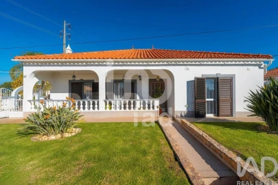 Moradia T3 para Venda em Almancil