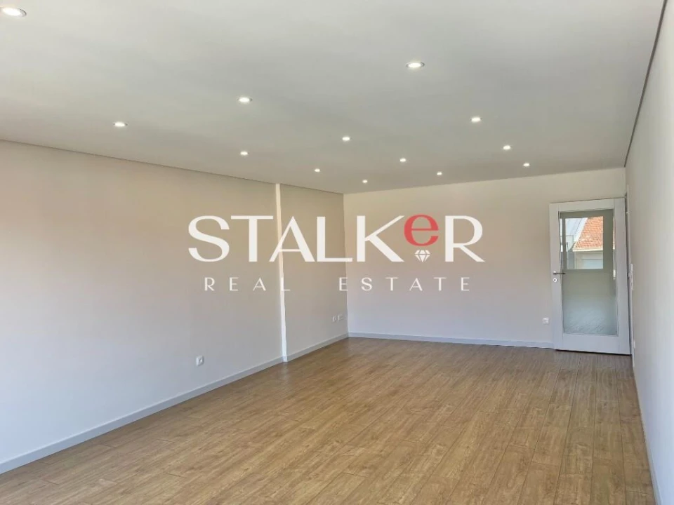 Apartamento T3 para Venda em Cedofeita, Santo Ildefonso, Sé, Miragaia, São Nicolau e Vitória Foto 24