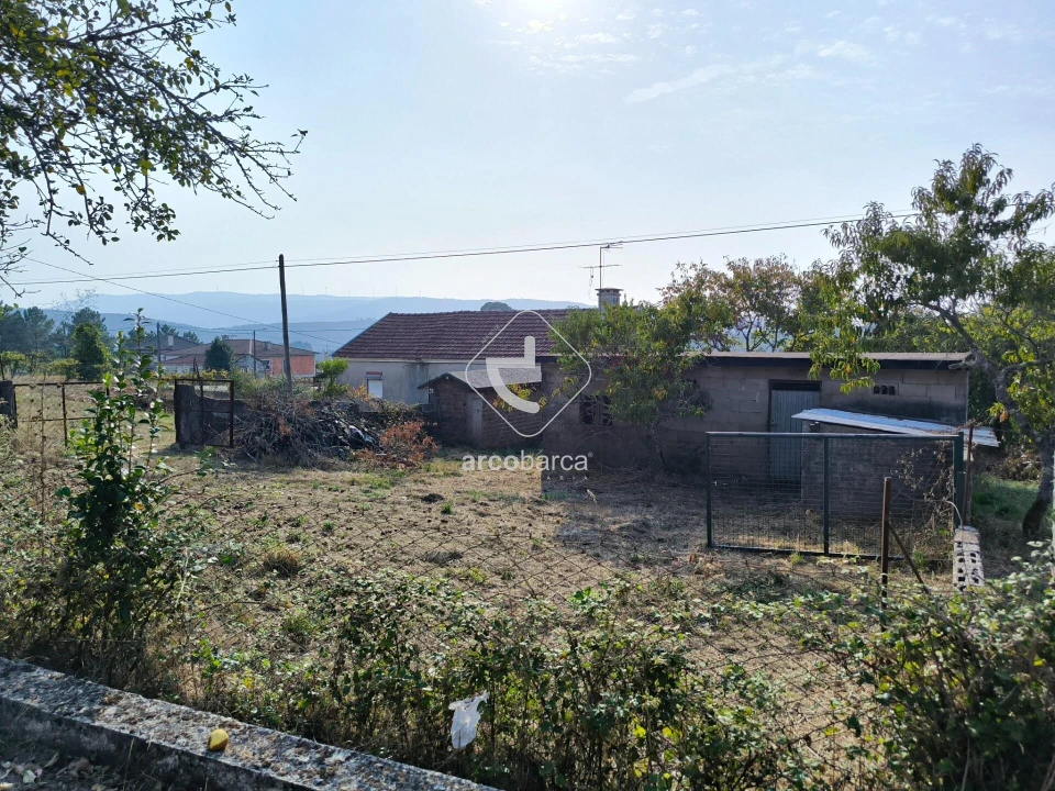 Moradia T3 para Venda em Agualonga Foto 23