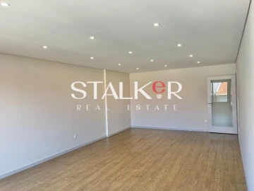 Apartamento T3 para Venda em Cedofeita, Santo Ildefonso, Sé, Miragaia, São Nicolau e Vitória