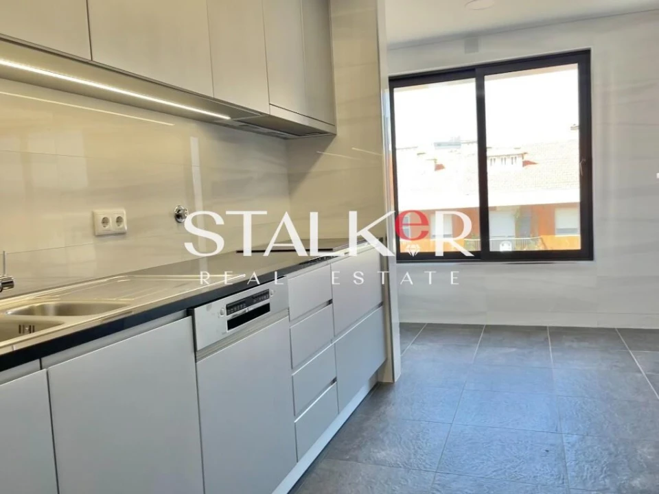 Apartamento T3 para Venda em Cedofeita, Santo Ildefonso, Sé, Miragaia, São Nicolau e Vitória Foto 6